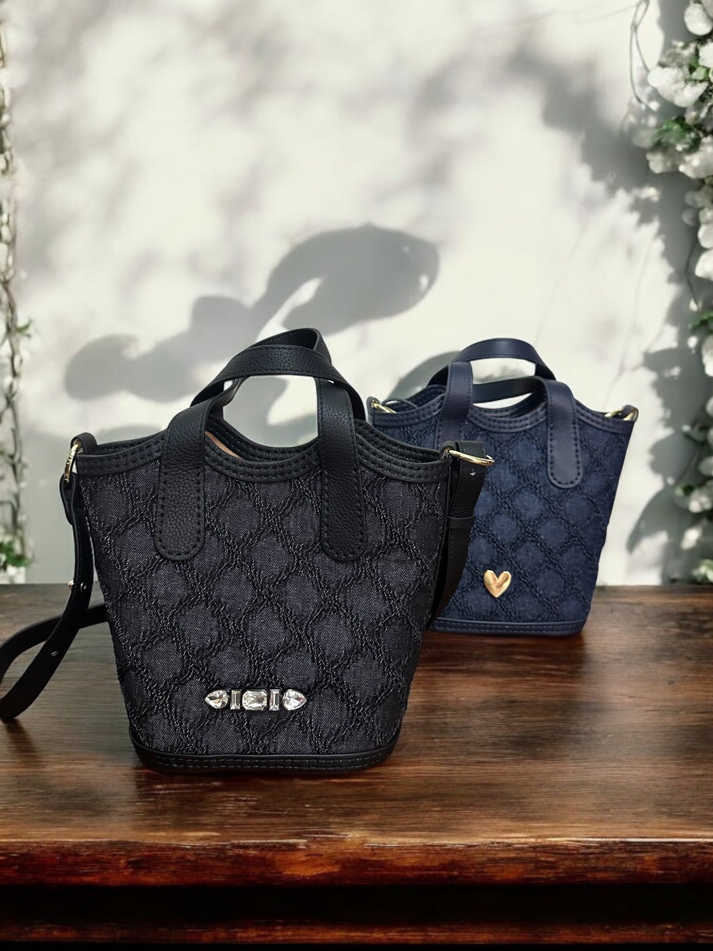 《手縫皮系列》 Anya Bag - Textured Denim