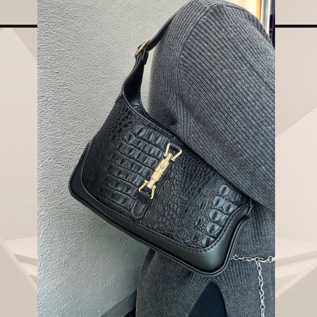 《手縫皮系列》Karina bag - 黑蛇皮/黑皮