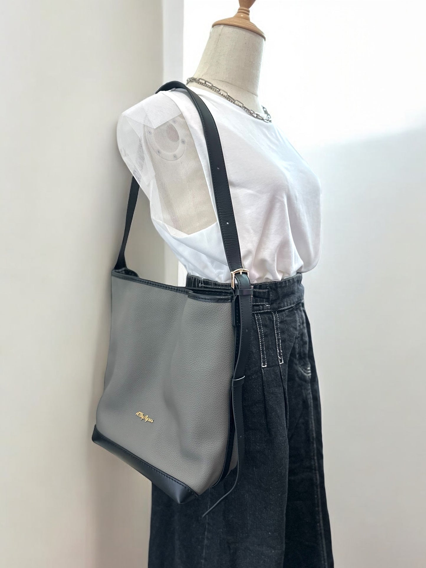 《手縫皮系列》 Alyssa bag - Grey leather / BK (現)