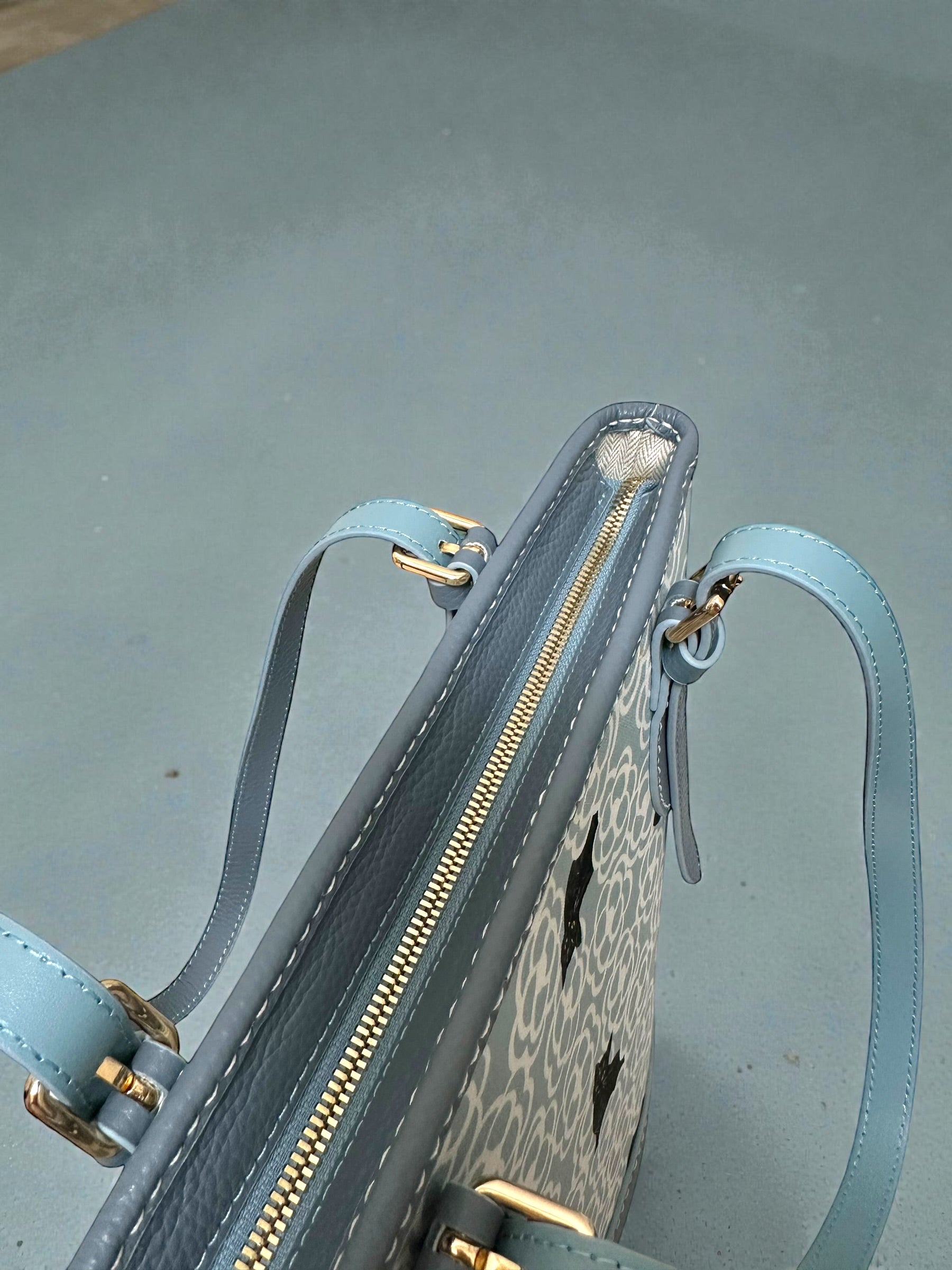 山茶花猫咪Tote Bag