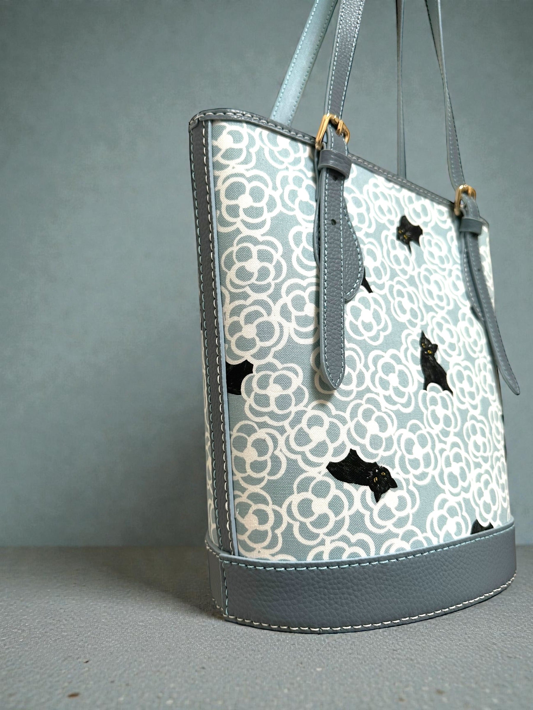 山茶花猫咪Tote Bag