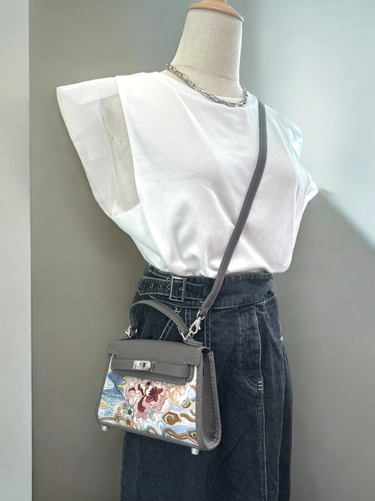 《手縫皮系列》  Zora bag - Elysia Meadow/ GY （H…the corner寄賣中）